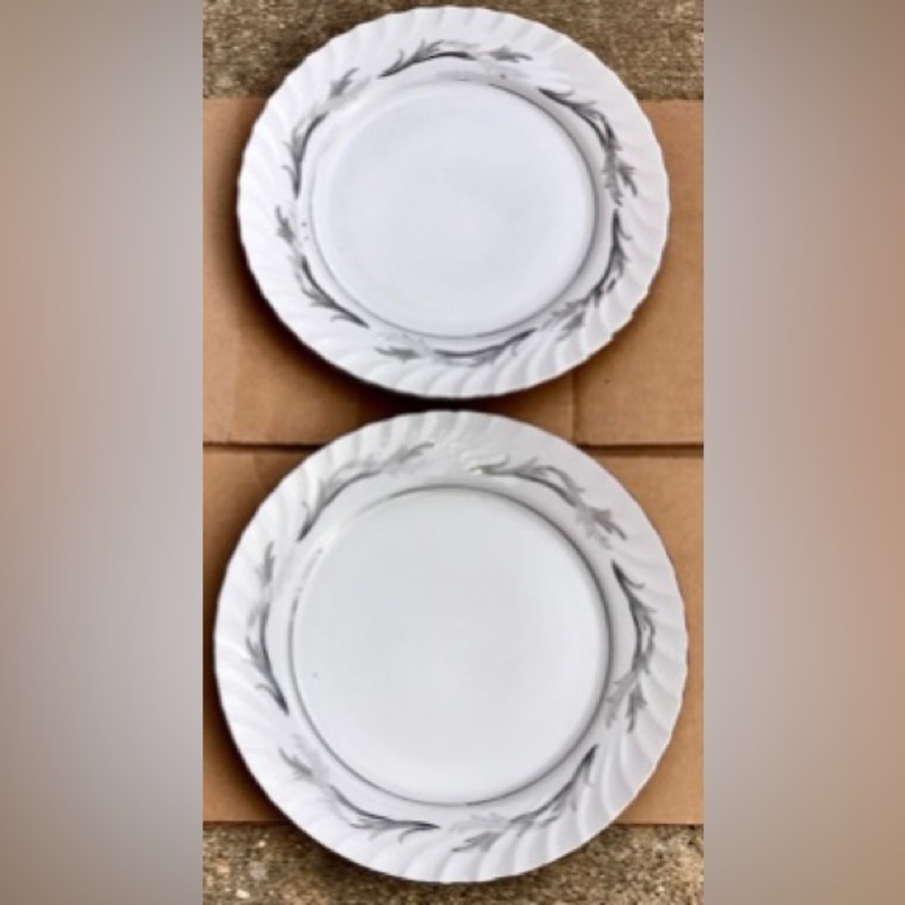 Set of 2 Vintage Mid Century HARMONY HOUSE Platinum Scroll 10.5" Dinner Plates